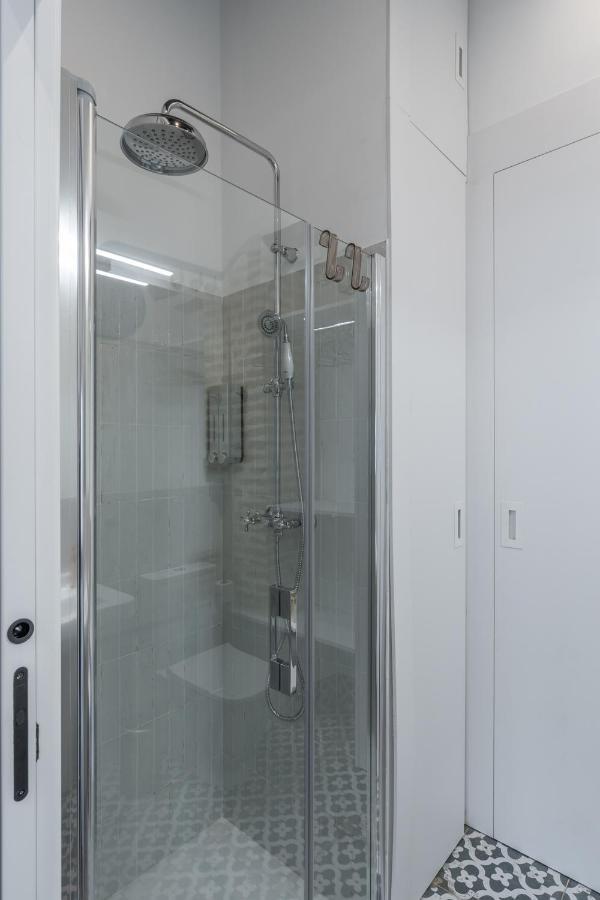 Tuguest Puerta Del Dauro Apartment غرناطة المظهر الخارجي الصورة